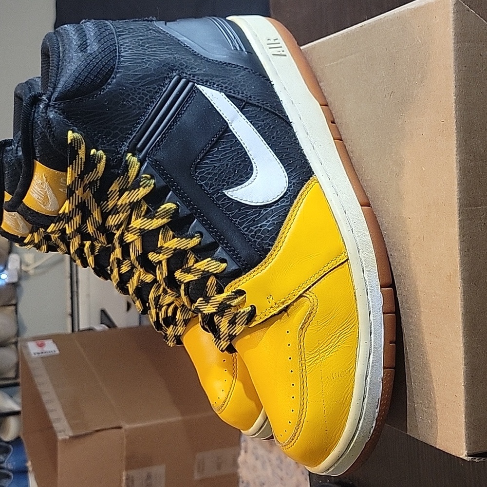 Nike Air Force II Rare "Black Yellow Gum" (2009) Mens 11.5 EUC - Picture 2 of 12